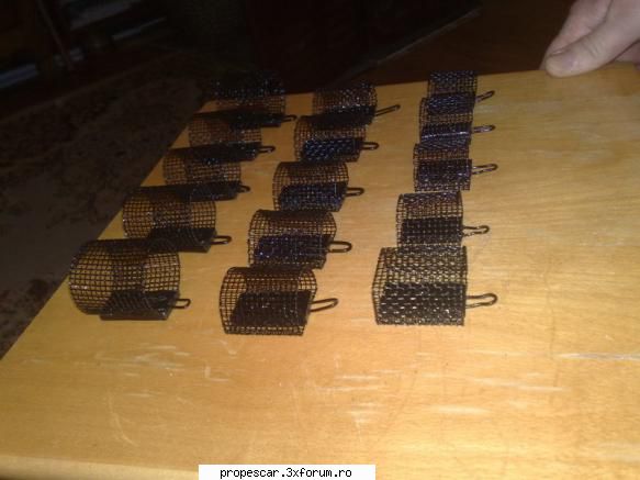 . cosulete feeder made in home.