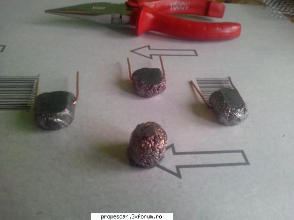 . cosulete feeder made in home.
